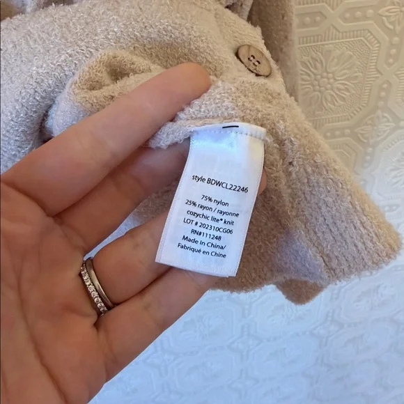 Barefoot Dreams® Diamond Pointelle Cardigan in Chai Size XL - Picture 5 of 5